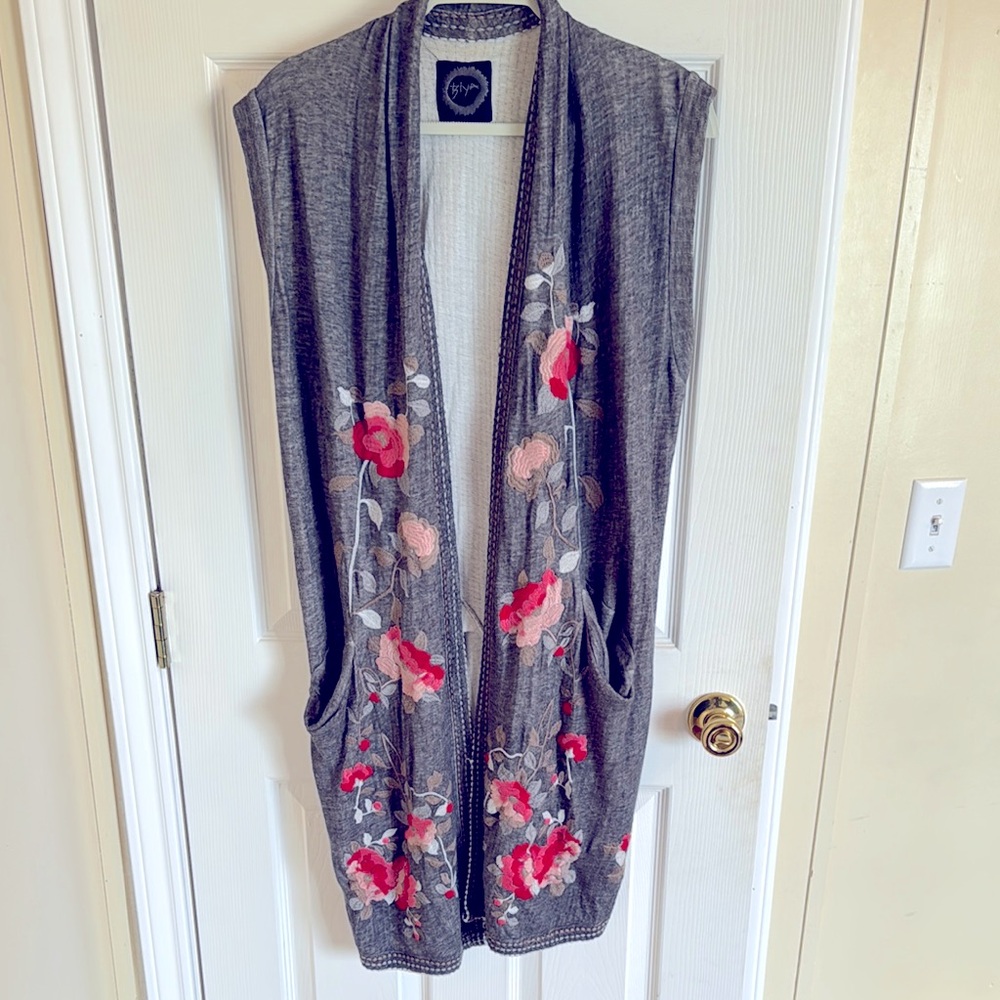 Gray Floral Embroidered Johnny Was cardigan size S